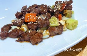 Scallion Stir-Fried Beef Tenderloin