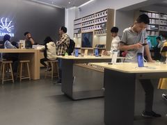 -华为授权体验店(华强北电子广场)