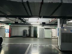 -快乐家园护理院-停车场