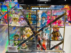 -泡泡玛特POPMART(上海环球港店)