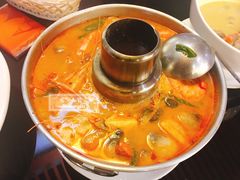冬阴功汤-金厨泰国餐厅·全泰籍厨师料理(拱北店)