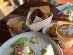 牛油果温泉蛋吐司-O'mills Sourdough Bakery&Bistro(永嘉路店)
