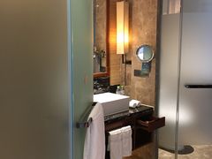 -三亚湾海居铂尔曼度假酒店