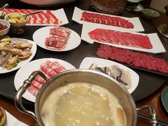 -余欢领鲜火锅(新街口店)