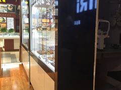 -MiRi眼镜连锁·蔡司·尼康控优点合作店(莘庄店)