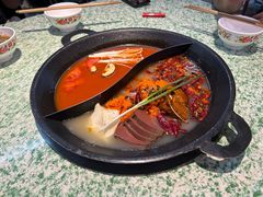 -肖婷姐大铁锅重庆火锅(南湖店)