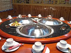 包厢-袁小二大东北铁锅炖(吉祥村总部)