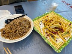 -肥肥虾庄·金牌油焖大虾(东湖欢乐谷店)