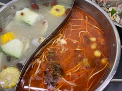 -周良天山牛杂城(天山路总店)