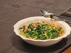 -上海佘山世茂艾美酒店