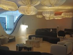 -涨巢·潮玩水疗局