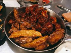 辣子鸡拼酱油鸡-MI WU FACTORY米屋美食工厂餐厅(绿地店)