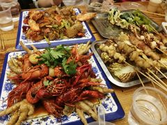 凤爪小龙虾-老东镇啤酒屋海鲜加工·蒸汽海鲜·海鲜烧烤(台东店)