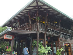 -Dash Teak House