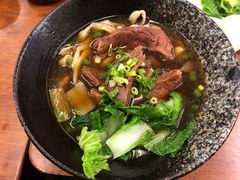 -尊品原汁牛肉面