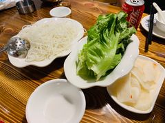-食爺炭炉鸡煲·烧烤