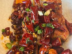 -包整·丝娃娃(一览甲秀楼风景店)