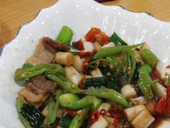 藕尖小炒肉-万景饭店·鱼街农家菜