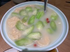 鱼豆腐丝瓜汤-味妙顺德厨房(绿地缤纷城店)