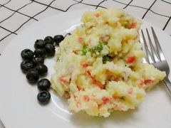 一层土豆沙拉-北京外国语大学东院食堂