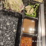 时间故事是全国首家以铁板烧与韩国料理结合的石板烤肉料理