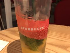-星巴克臻选(广州高德置地秋广场店)
