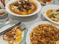 -汗腾格里·风味餐厅(新疆驻京办店)