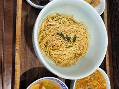 蟹粉黄金捞面-蟹上黄·蟹黄面·江南糖水(人民广场店)