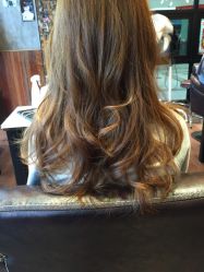 -PE SALON