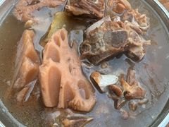 -燕子煨汤(山海关路店)