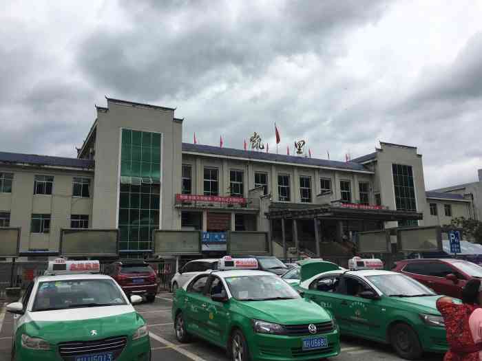 凯里站-"有幸参加了一场地道的凯里习俗的婚礼也尝..."-大众点评移动