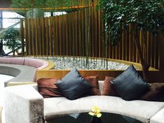 -上海滴水湖皇冠假日酒店