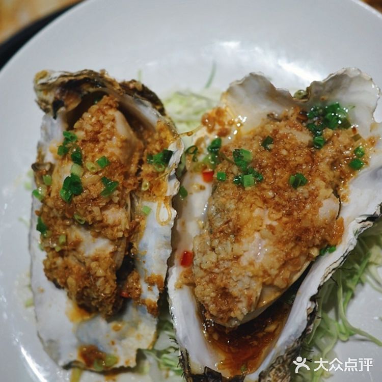 这家在新天地的瑞狮楼·潮汕会馆是一家新晋的潮汕菜馆