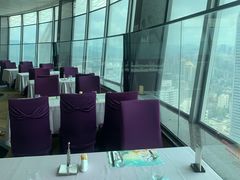 -亚洲国际大酒店·云顶阁旋转自助餐厅