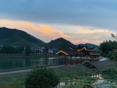 -雅鲁激流探险漂流