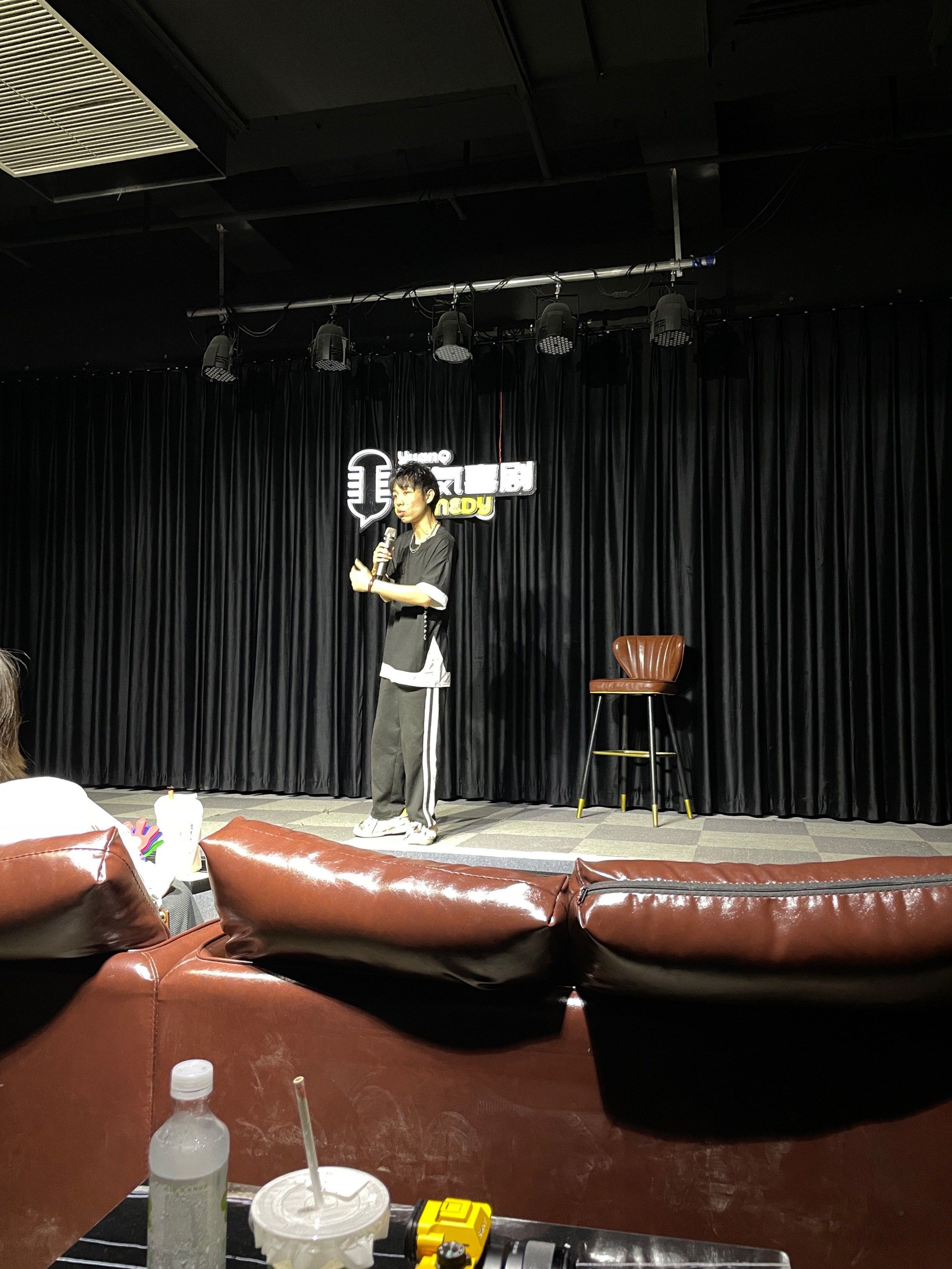 发现身边的宝藏演出主持人夜宵很帅呢还有默剧演员重庆人讲话又