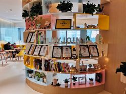-慢脚印孕产中心(园区国金店)