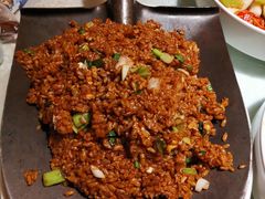 -茸梅路右拐龙虾-农家菜(松江店)