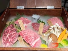 -山川小町·极番烧肉(新地假日广场店)