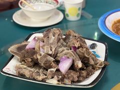 牛骨头-老字号大盘鸡·丸子汤·抓饭