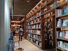 -茑屋书店(天目里店)