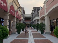 -佛罗伦萨小镇广佛名品奥特莱斯(疏港路店)