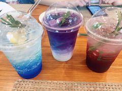 -Chom Cafe and Restaurant