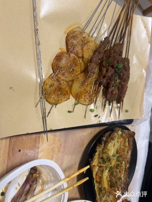 郑记•不夜城烧烤•龙虾•虾蟹(黄鹤楼店)图片