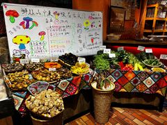 -老滇山寨•云南特色菜•地方菜•民族风情歌舞表演(金碧店)