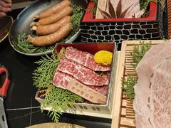 -山川小町·极番烧肉(新地假日广场店)
