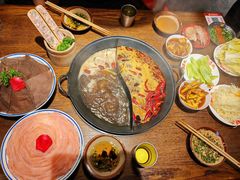 -萍姐火锅·公路夜市(武汉首店)