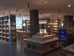 -魔方城市书房(中街益田店)