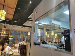 大堂-锅里锅外地锅鸡