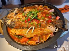 -鸣记脆皮烤鱼·海鲜烤鱼(三八广场店)